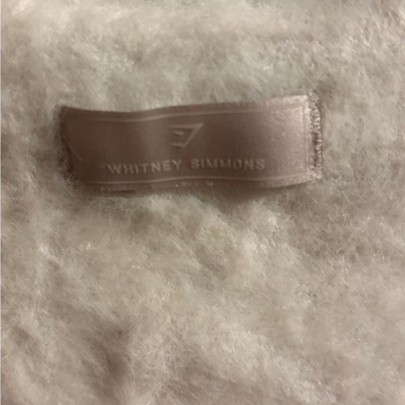 Whitney Simmons x Gymshark Cozy Cardigan in White with silver zipper- size small - Picture 5 of 5